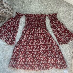 Floral Off-Shoulder  - Red